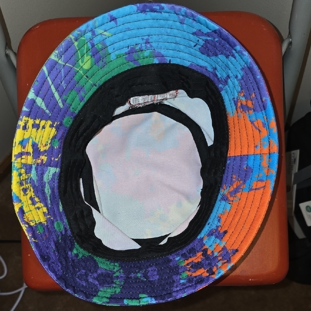 Colorful Splash Bucket Hat NWOT - Picture 7 of 7